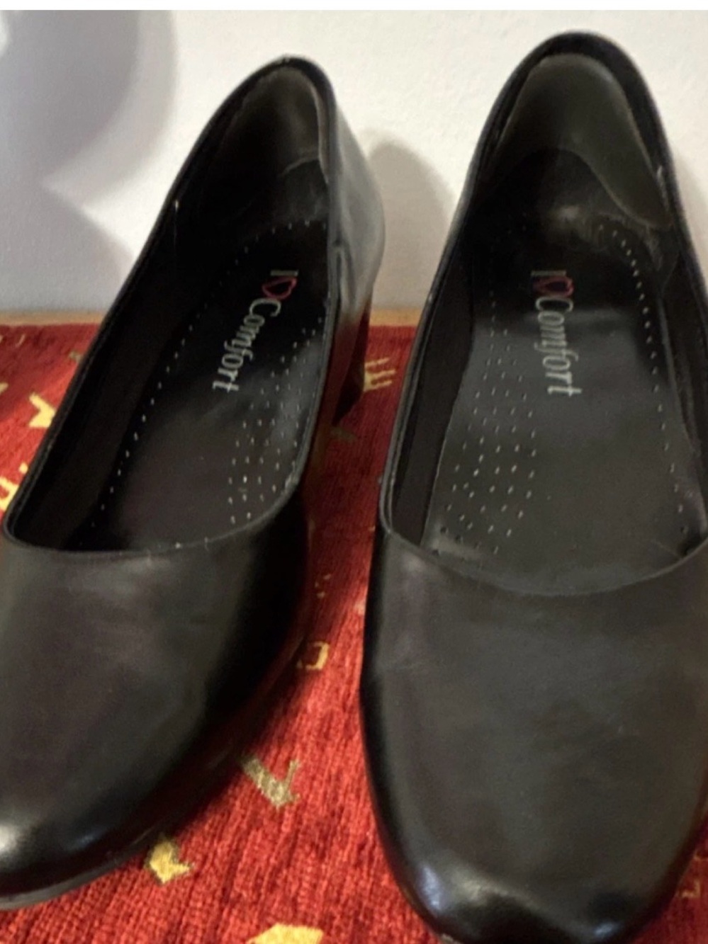 Black Leather Low Heel Women's Pumps